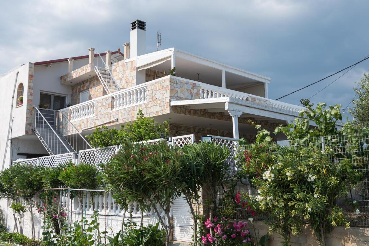 Avra Residence Nafplio Nea Kios Bagian luar foto